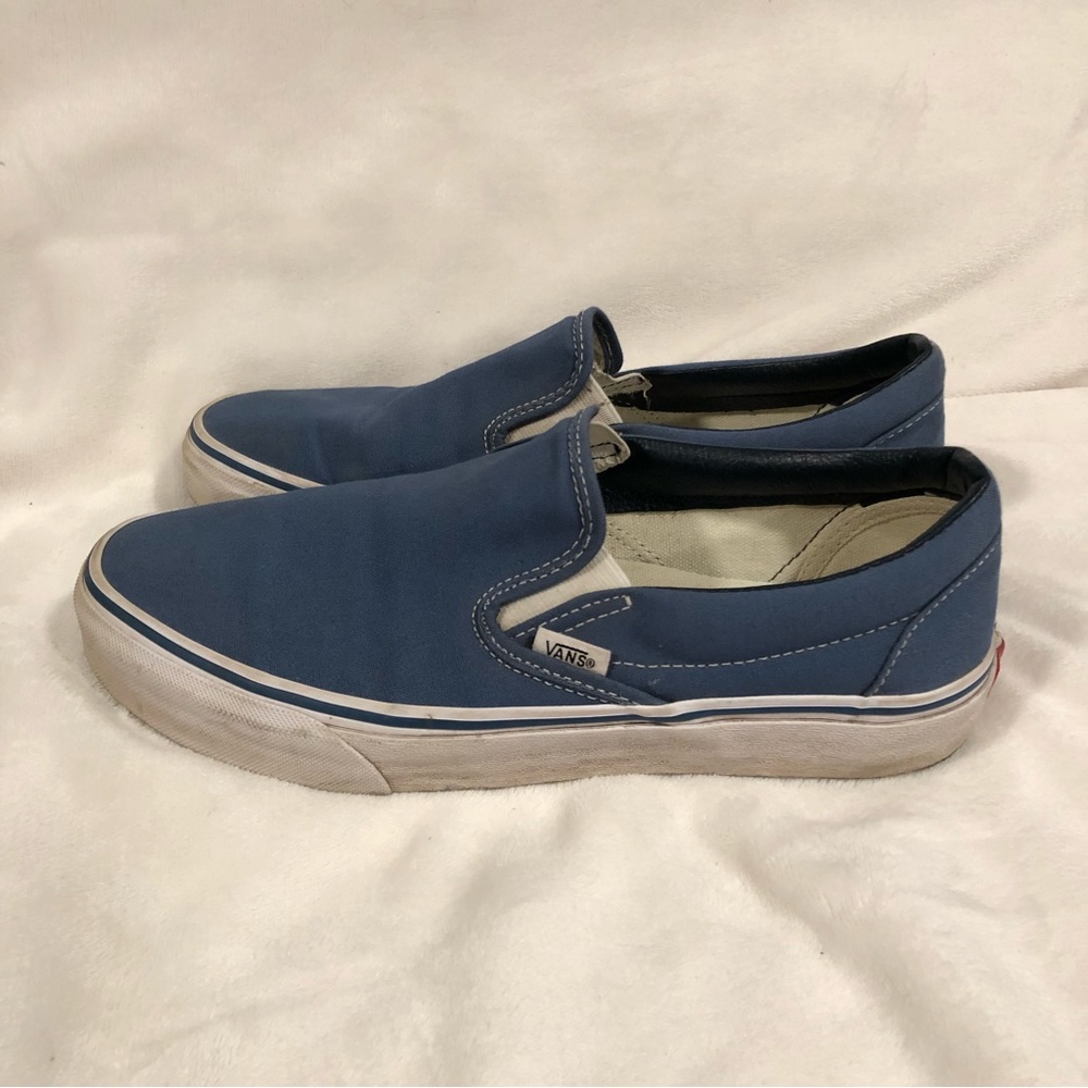 Vans - classic slip on - blue - M 8.5, W 10